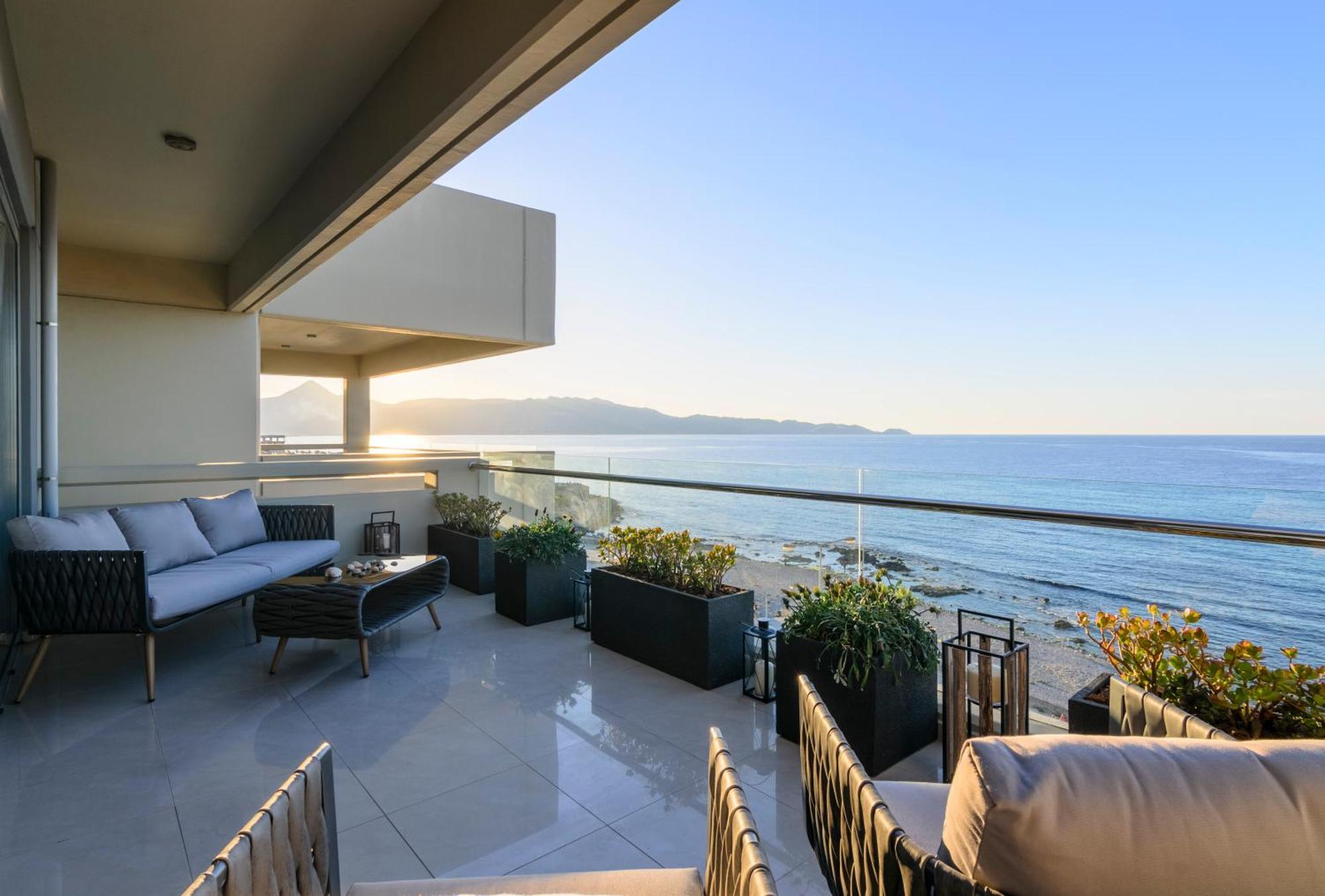 C.P. Luxury Suite Heraklion  Exterior photo