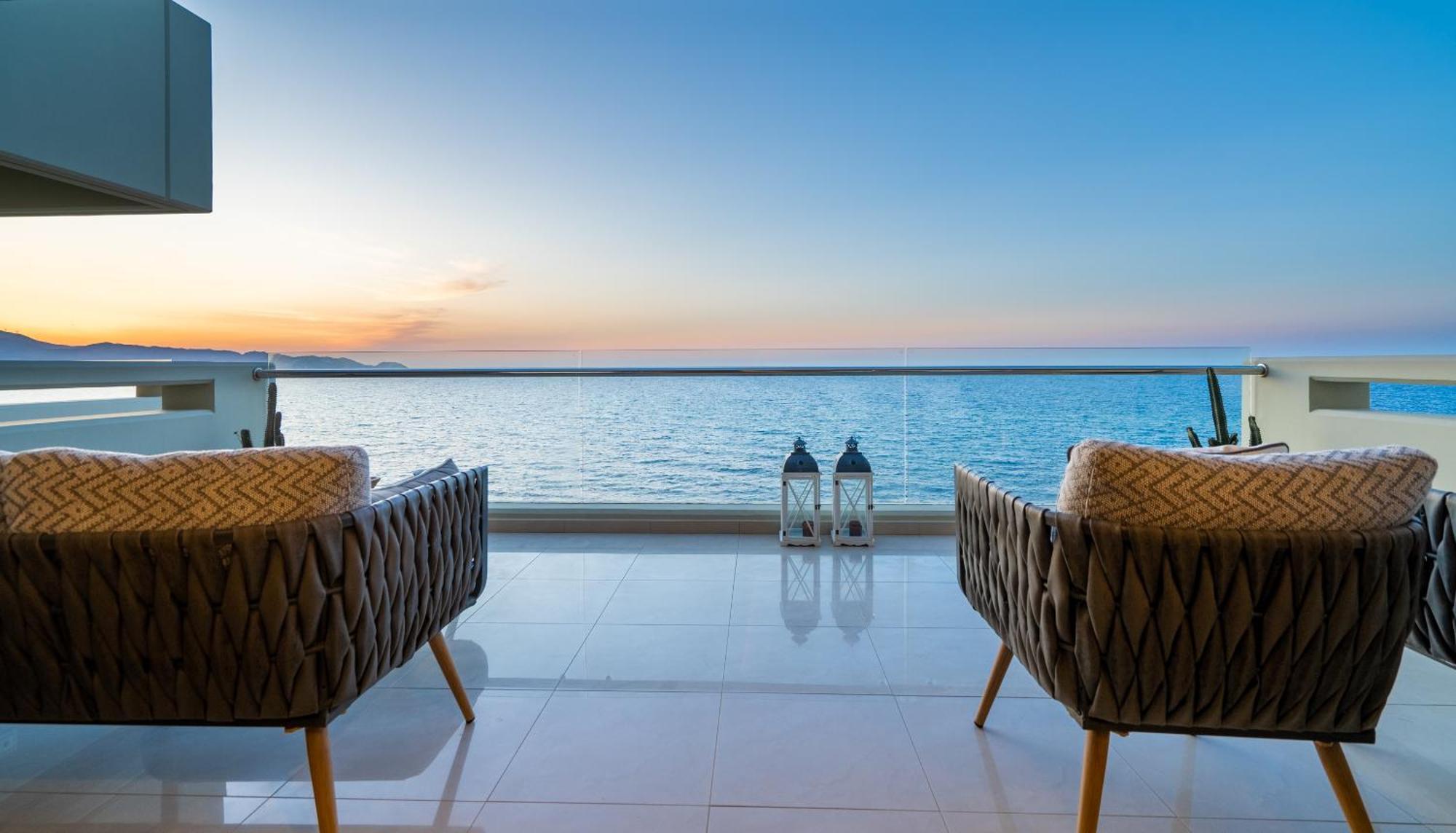 C.P. Luxury Suite Heraklion  Exterior photo